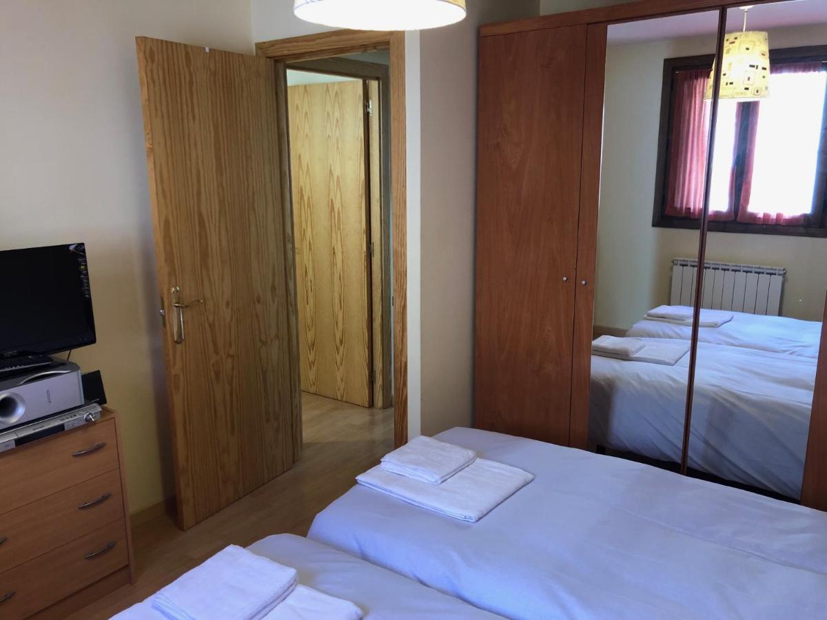 Villanúa Apartamento Espata I מראה חיצוני תמונה